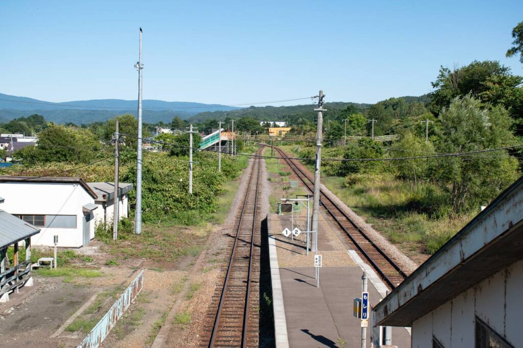 茂尻駅跨線橋の上からの風景